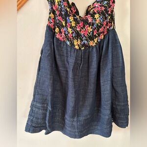 Add 1💰free w bundle sundress junior sz 9 floral knit top*, denim bottom, mini